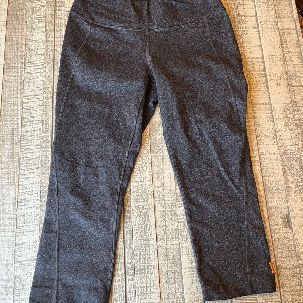 Lucy capri leggings